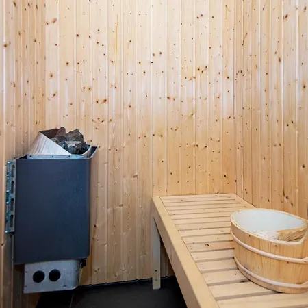 בית נופש Summer House With Wellness Area