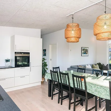 בית נופש Summer House With Wellness Area