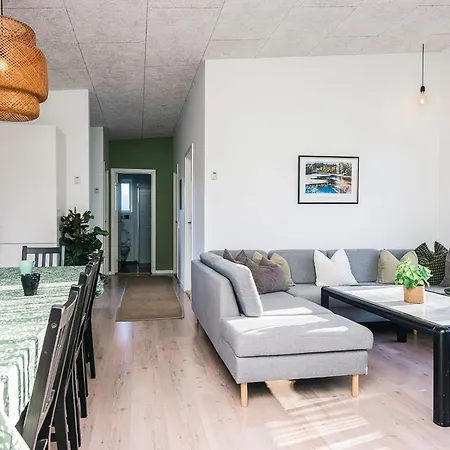 Summer House With Wellness Area בית נופש *