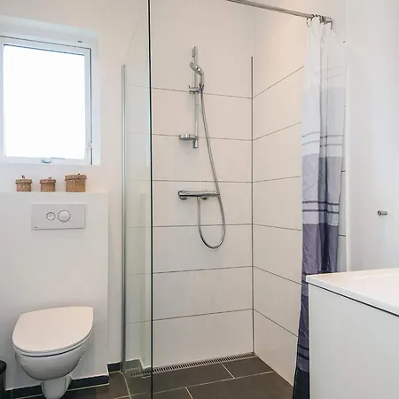 Summer House With Wellness Area בית נופש Glesborg