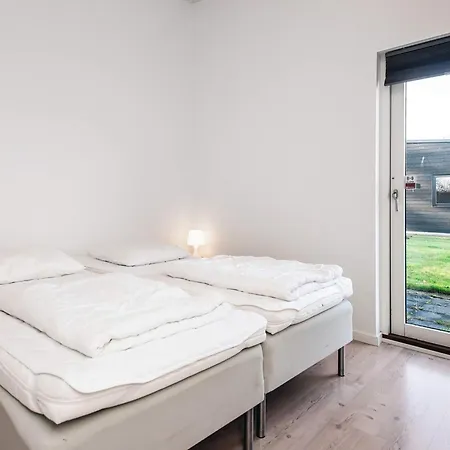 Summer House With Wellness Area Glesborg