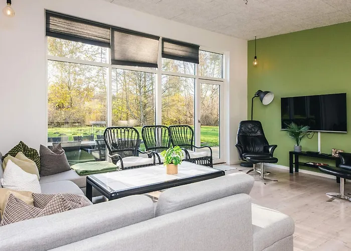 Summer House With Wellness Area Glesborg